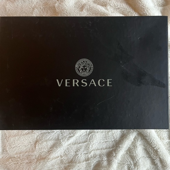 BRAND NEW Versace La Greca Logo Sneakers - Picture 5 of 5